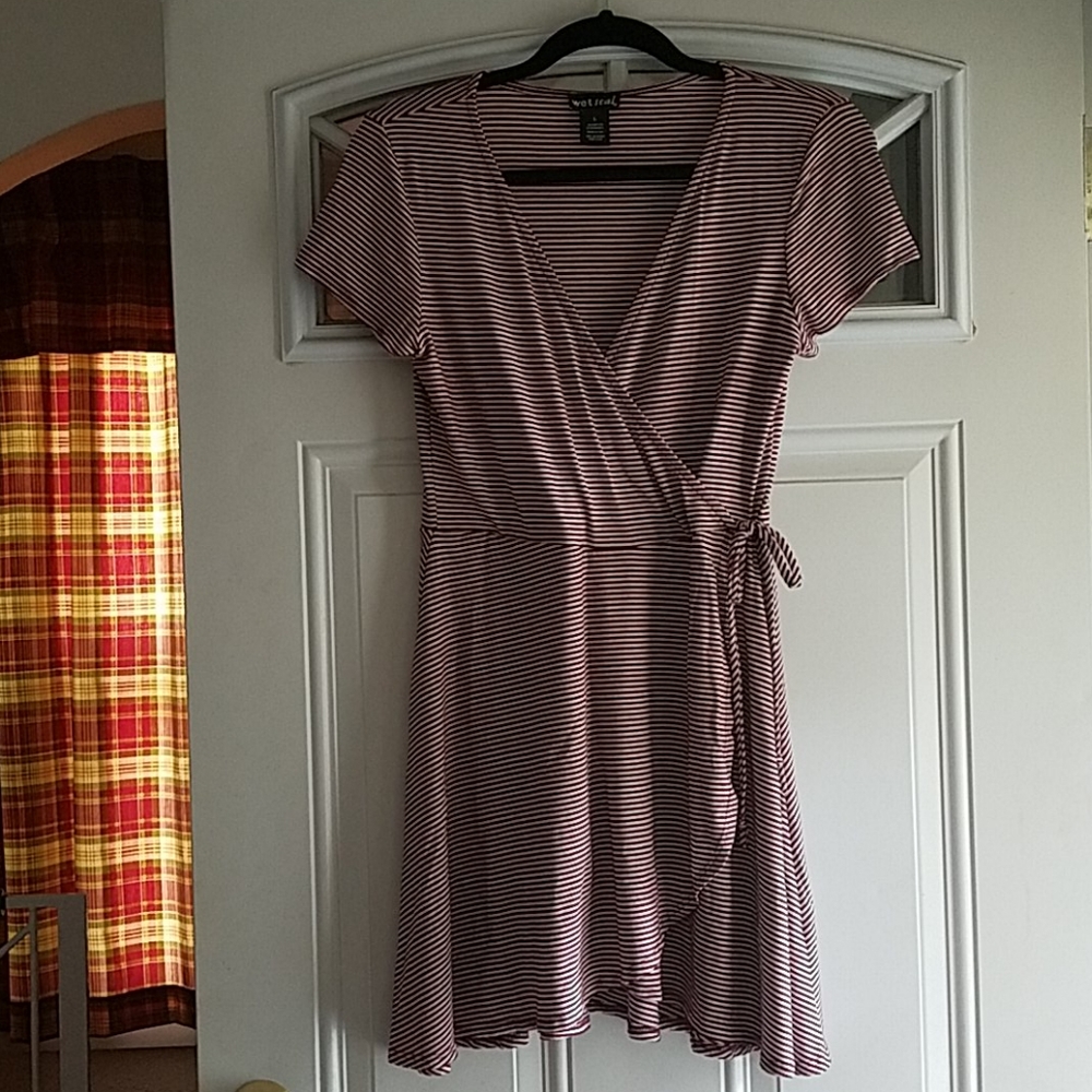 Wet Seal L striped dress